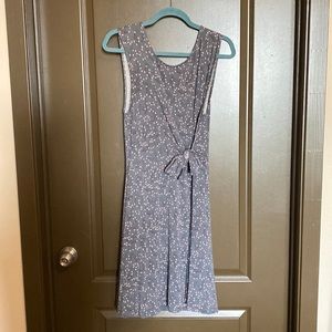 Loft Outlet stretchy dress. Size Small.